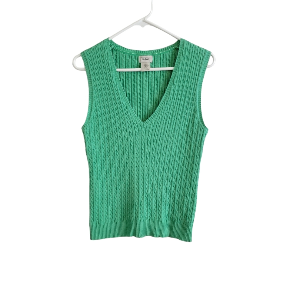 50% off sale!!! L.L.Bean Sweater Vest Size M
